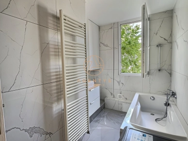 Appartement à louer 2 pièces de 49 m² à Paris