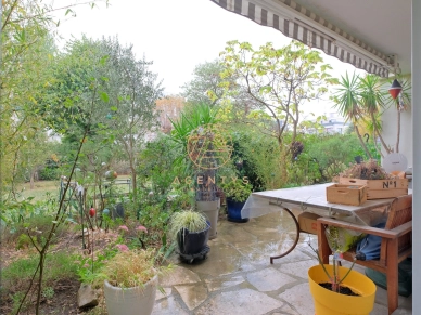 Appartement à vendre 5 pièces de 102,7 m² à Saint-Maur-des-Fossés